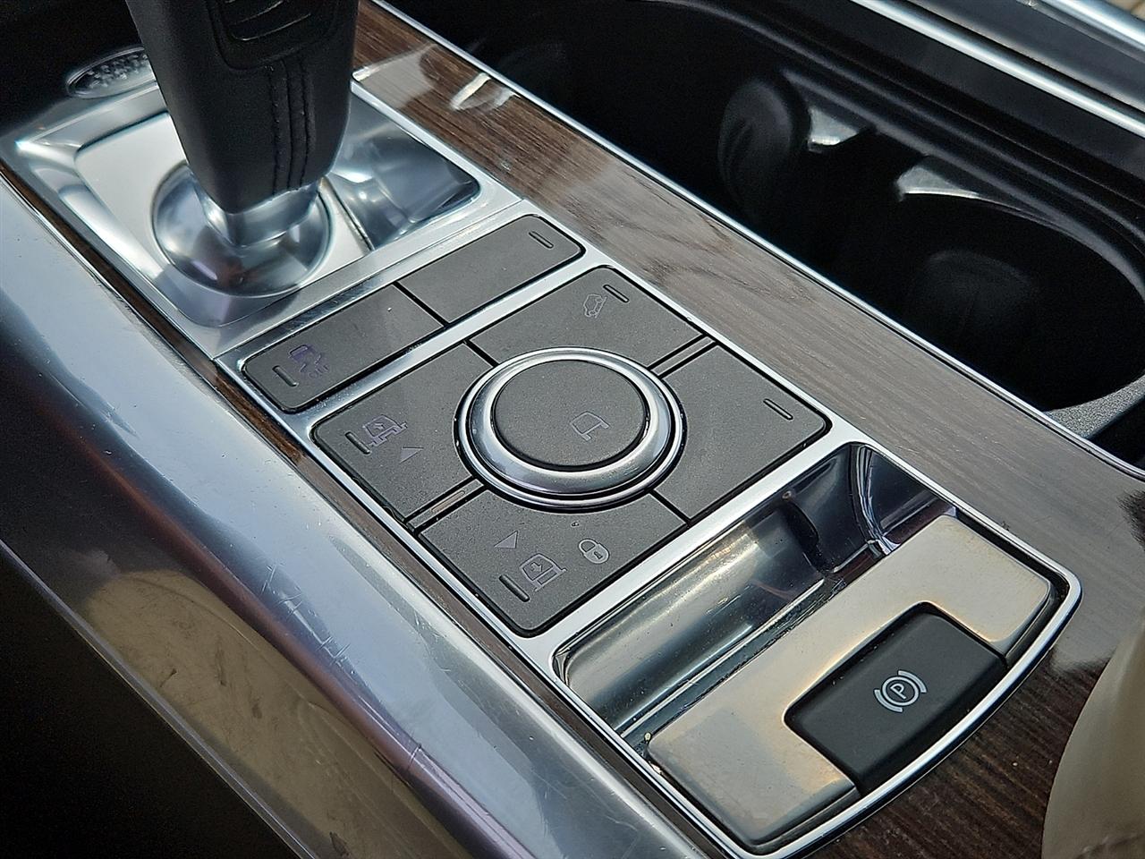 Land Rover Range Rover Sport Turbo i6 MHEV HSE 2019