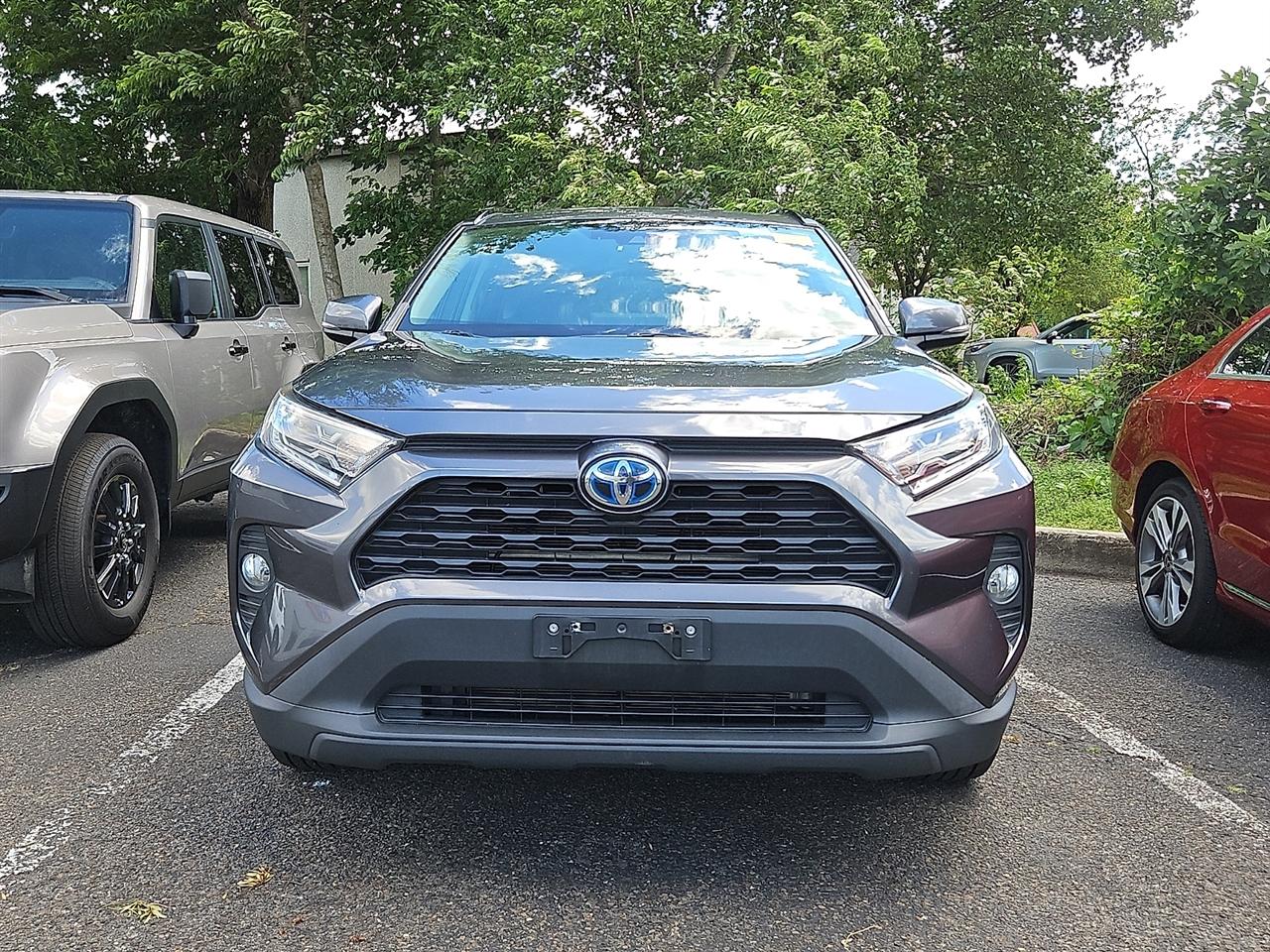 Toyota RAV4 Hybrid XLE AWD (Natl) 2020