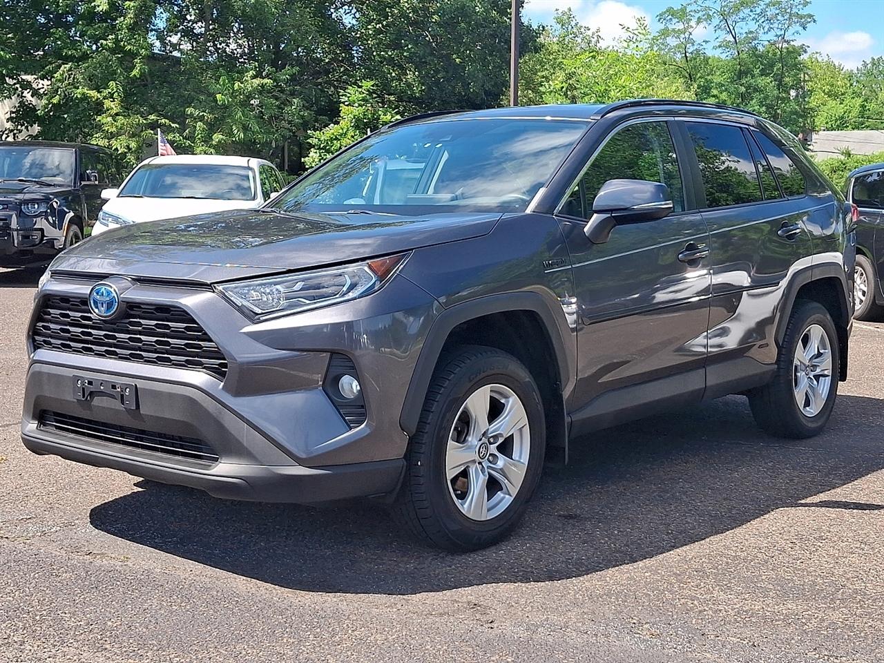 Toyota RAV4 Hybrid XLE AWD (Natl) 2020