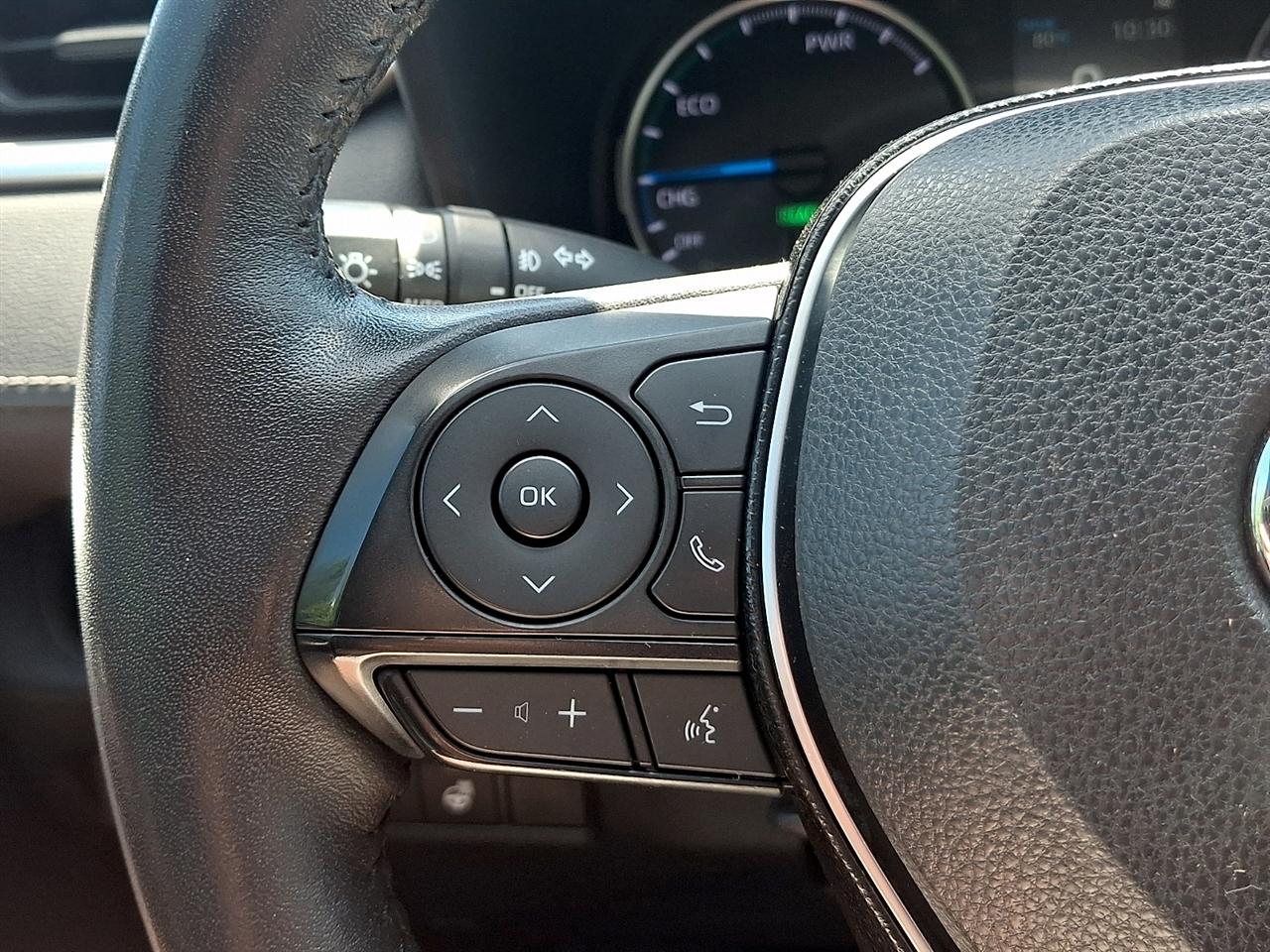 Toyota RAV4 Hybrid XLE AWD (Natl) 2020