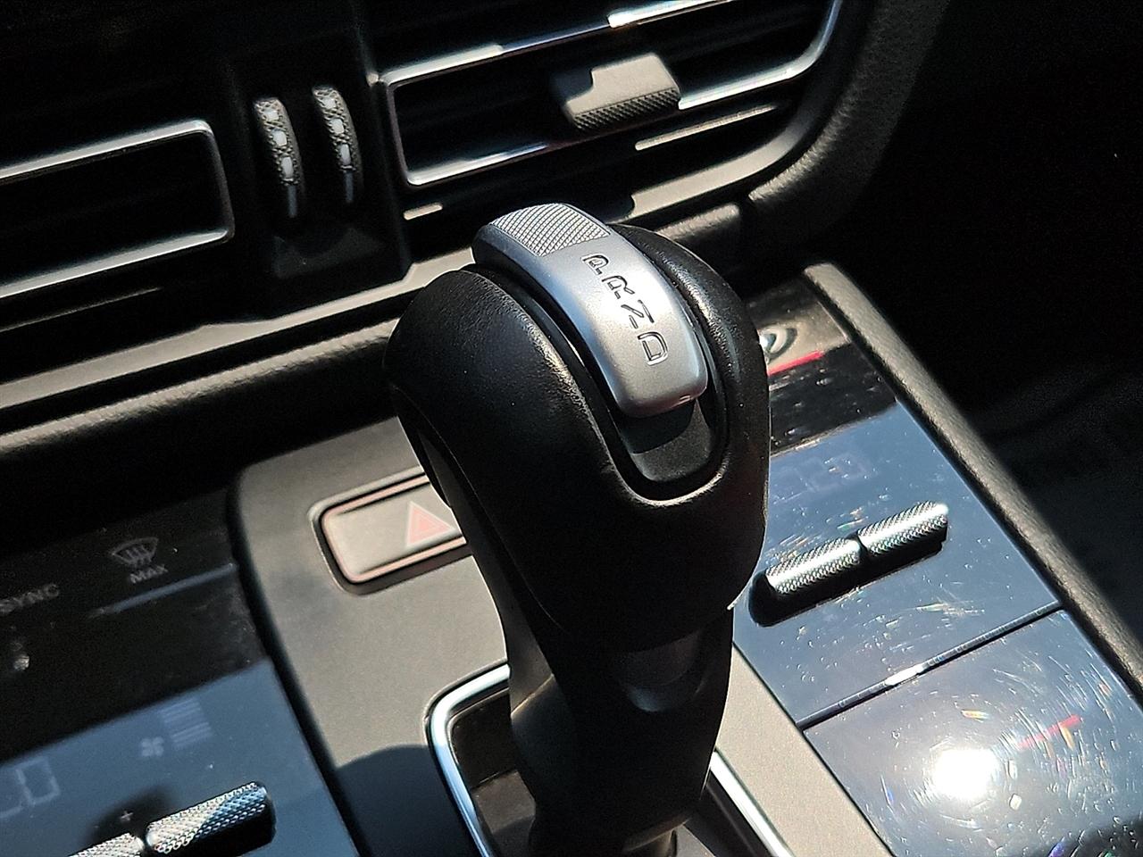 Porsche Macan AWD 2023