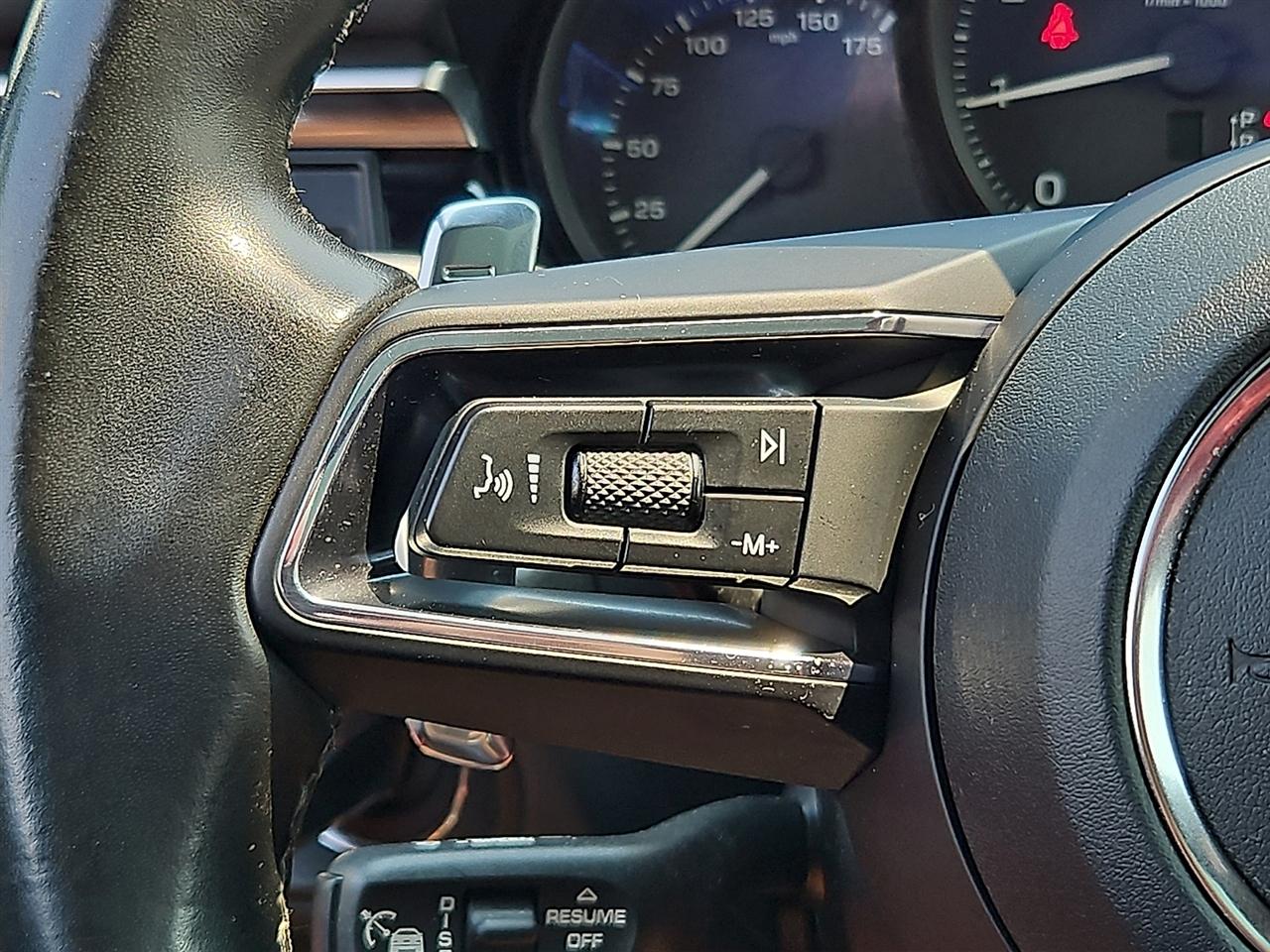 Porsche Macan AWD 2023