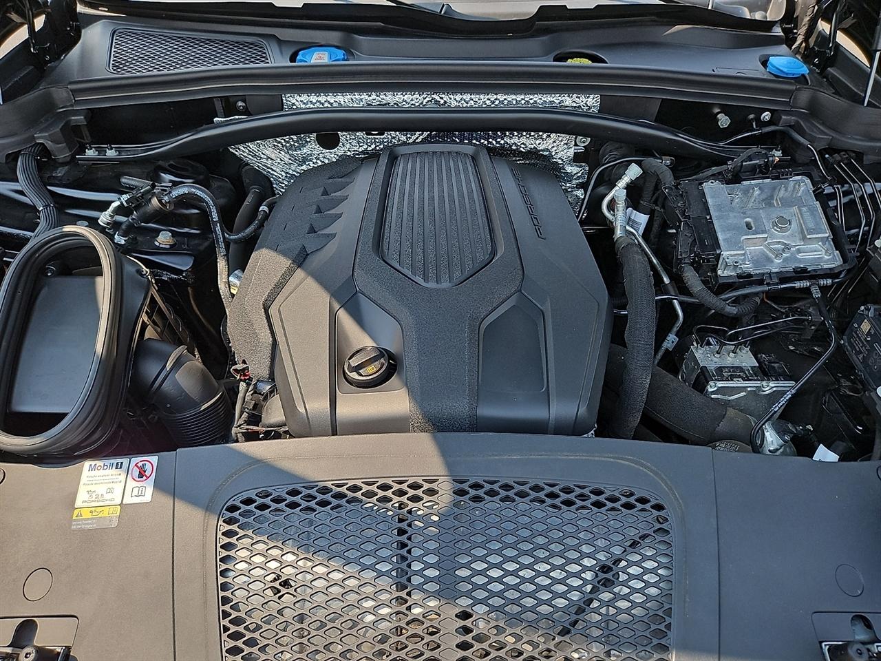 Porsche Macan AWD 2023