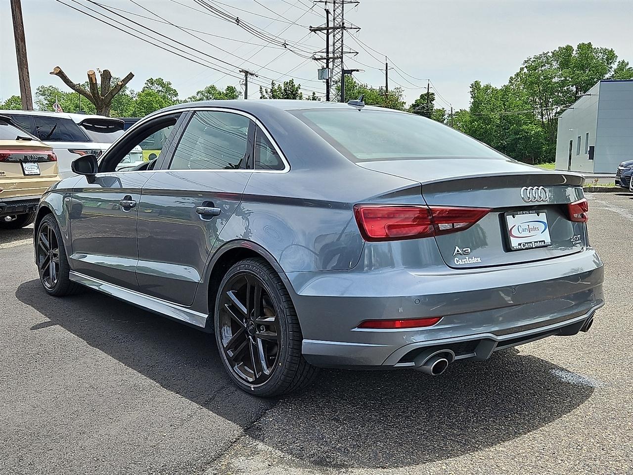 Audi A3 Sedan 2.0 TFSI Tech Premium Plus quattro AWD 2018