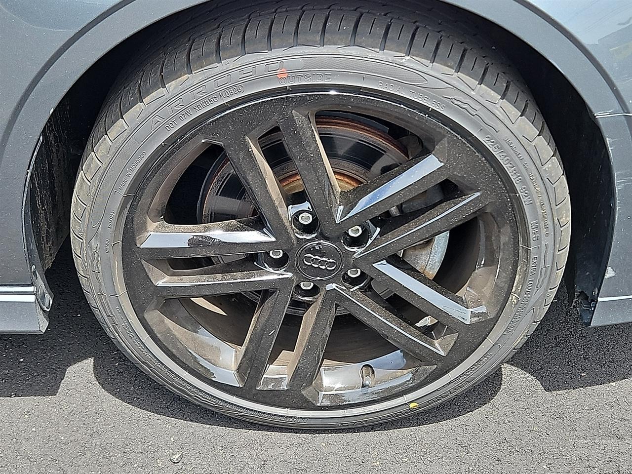 Audi A3 Sedan 2.0 TFSI Tech Premium Plus quattro AWD 2018