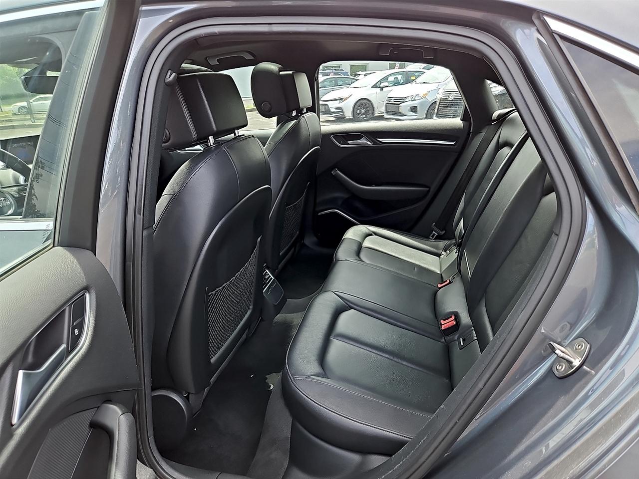 Audi A3 Sedan 2.0 TFSI Tech Premium Plus quattro AWD 2018