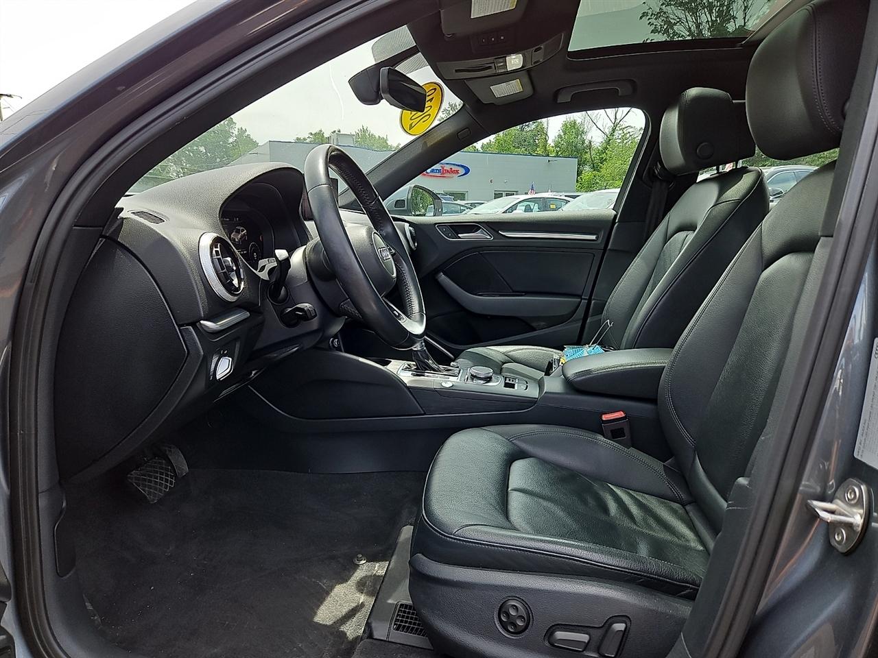 Audi A3 Sedan 2.0 TFSI Tech Premium Plus quattro AWD 2018