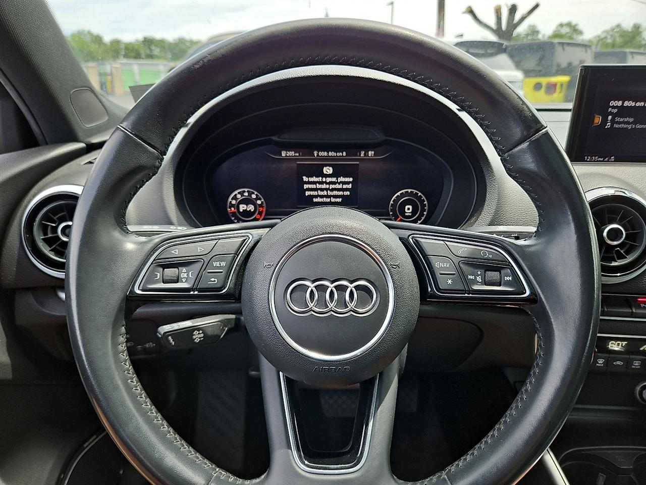Audi A3 Sedan 2.0 TFSI Tech Premium Plus quattro AWD 2018