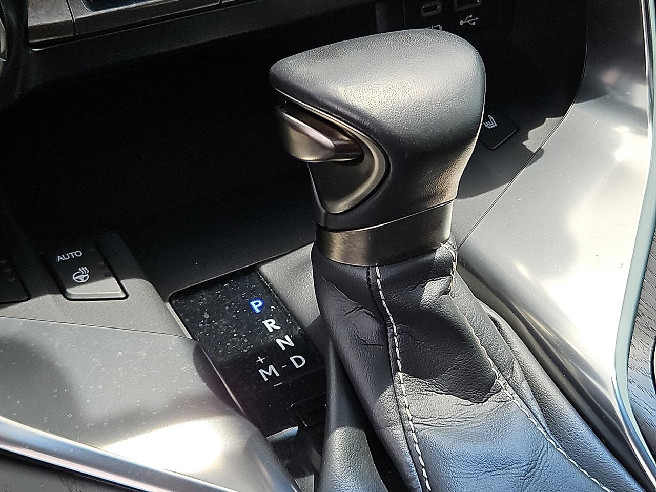 Lexus LX LX 600 Premium 4WD 2024