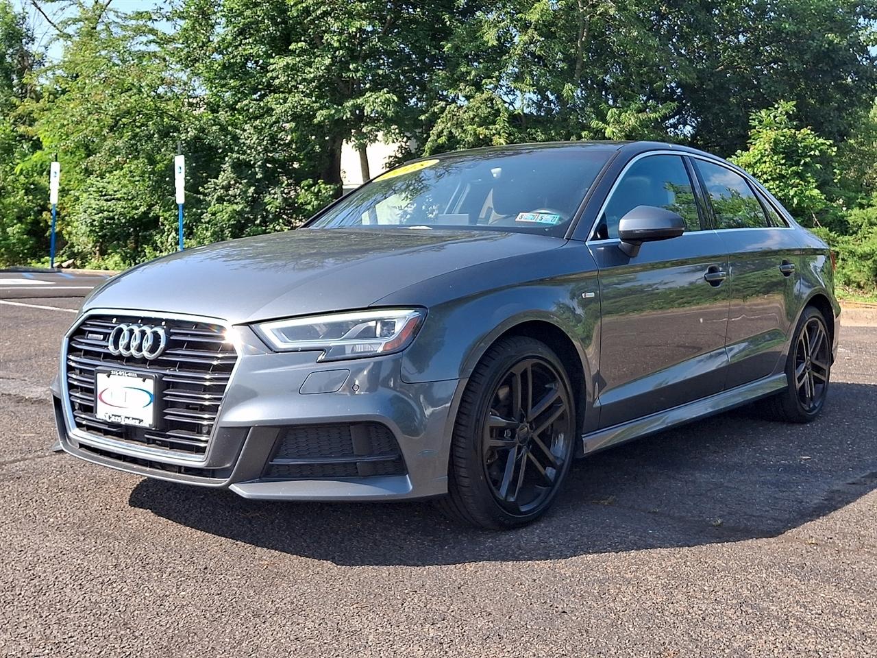 Audi A3 Sedan 2.0 TFSI Tech Premium Plus quattro AWD 2018