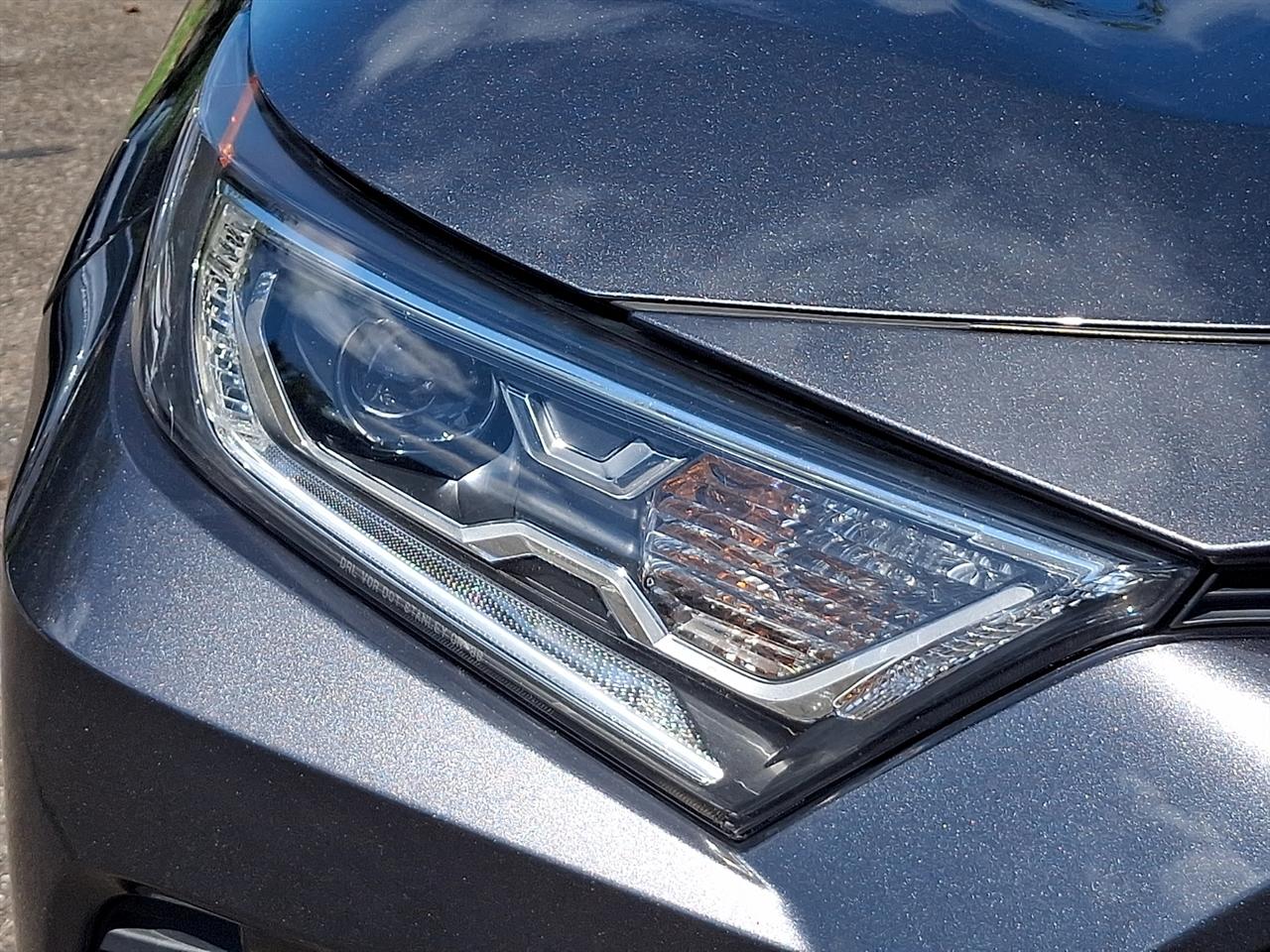Toyota RAV4 Hybrid XLE AWD (Natl) 2020