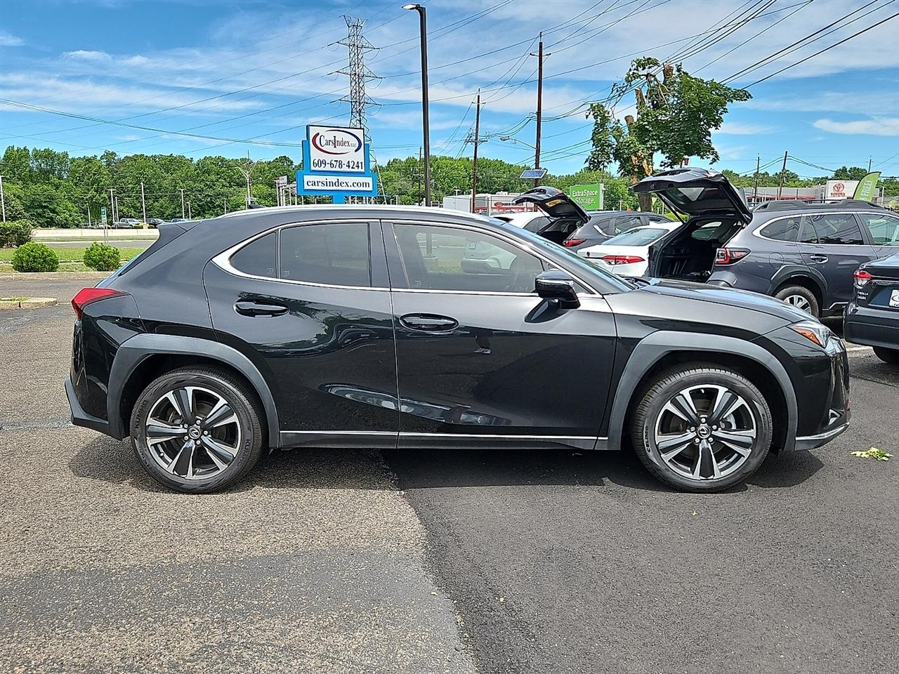 Lexus UX UX 200 FWD 2022