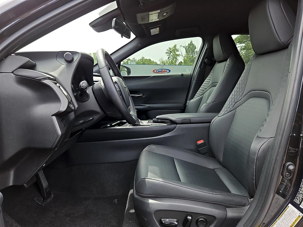 Lexus UX UX 200 FWD 2022