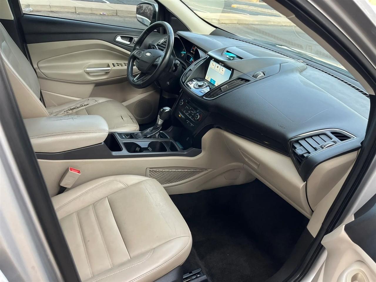 2017 Ford Escape Titanium - Photo 11