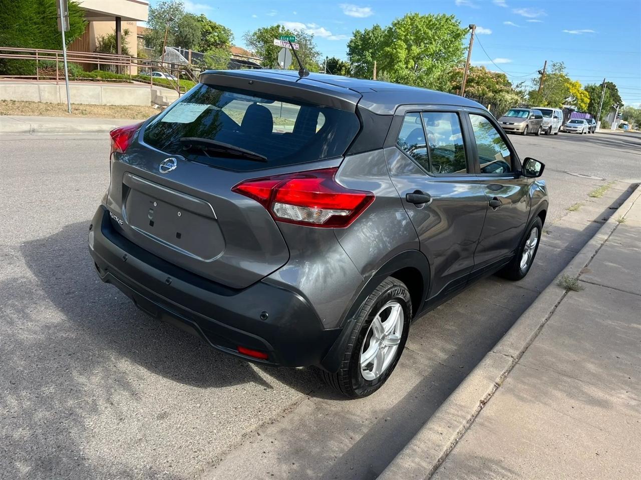 Nissan Kicks S 2020