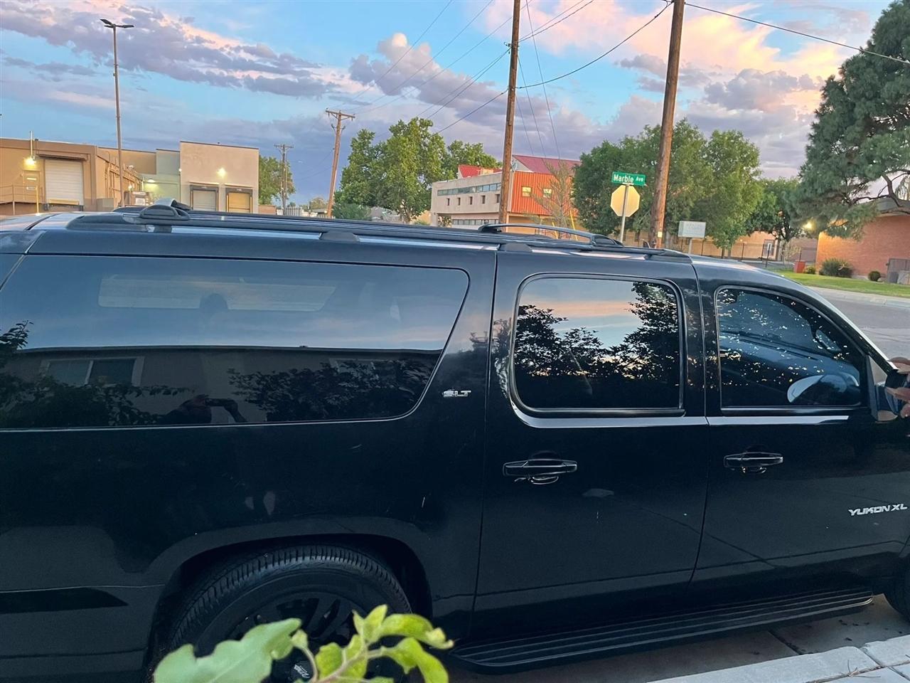 GMC Yukon XL SLT-1 1/2 Ton 4WD 2012