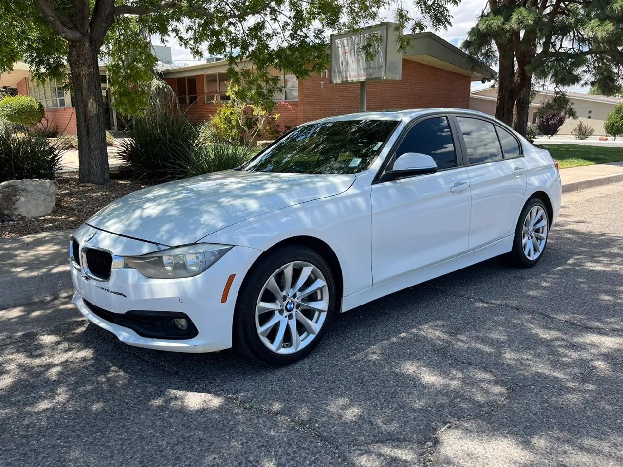 2016 BMW 3-Series 320i xDrive Sedan