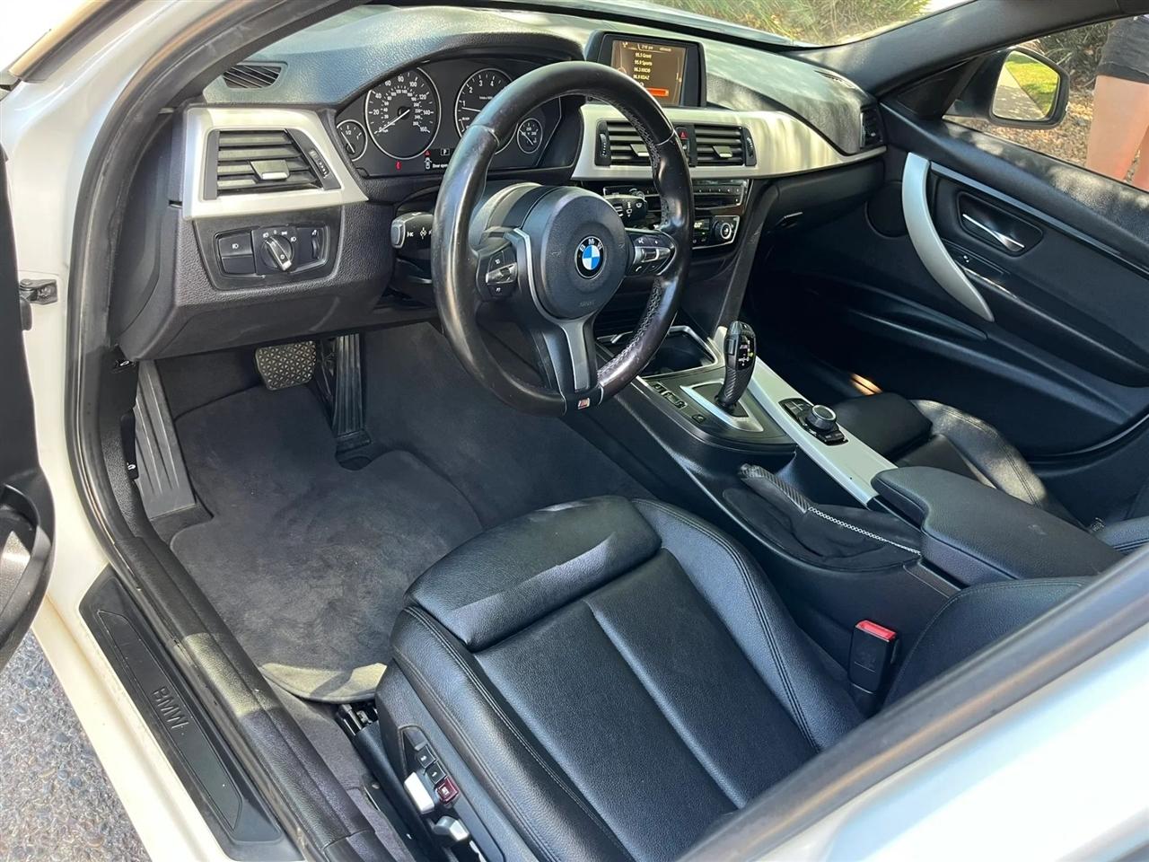 BMW 3-Series 320i xDrive Sedan 2016
