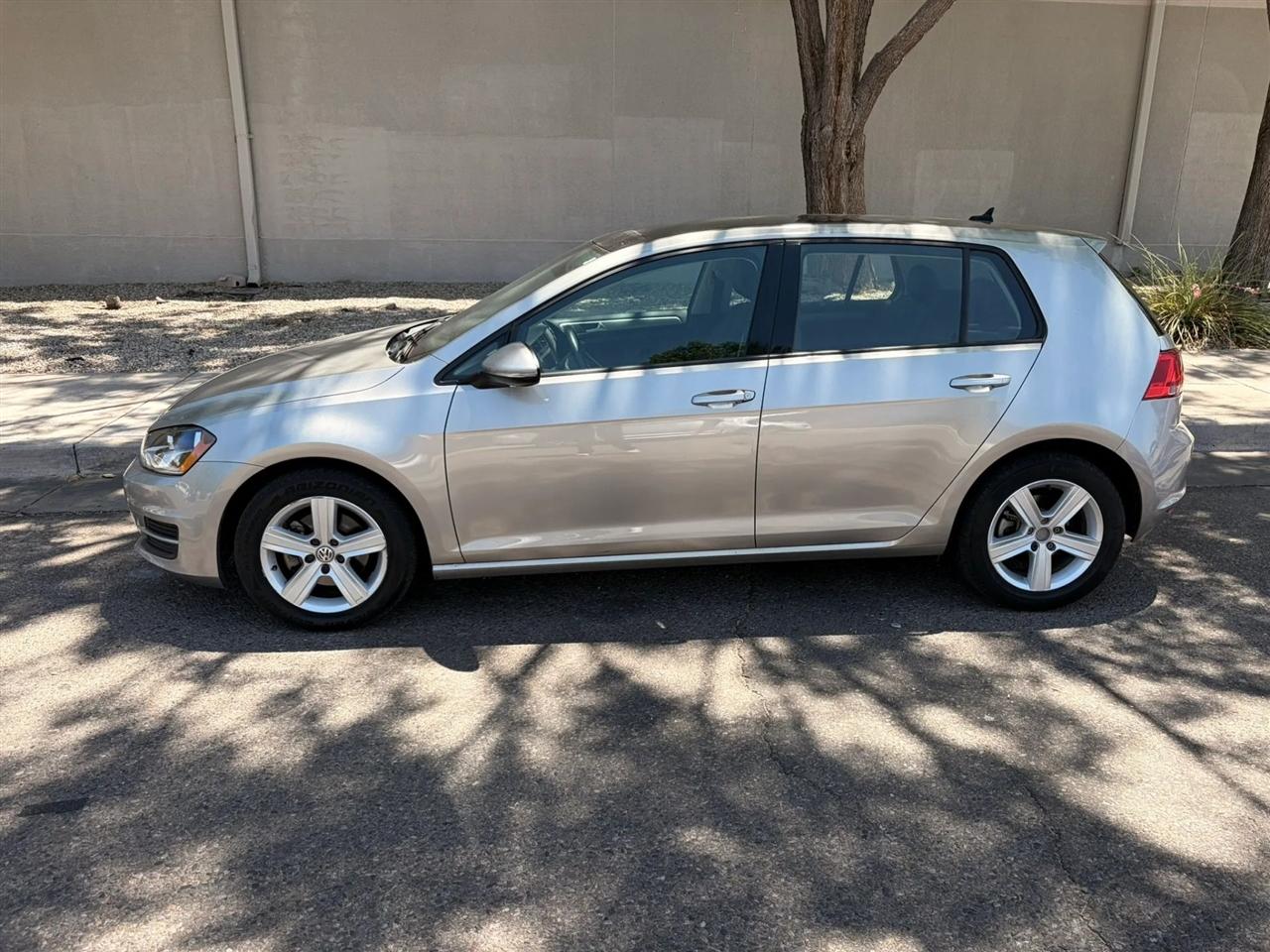 Volkswagen Golf TSI Wolfsburg Edition 6A 2017