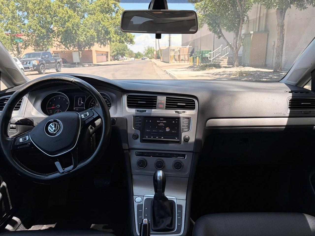 Volkswagen Golf TSI Wolfsburg Edition 6A 2017