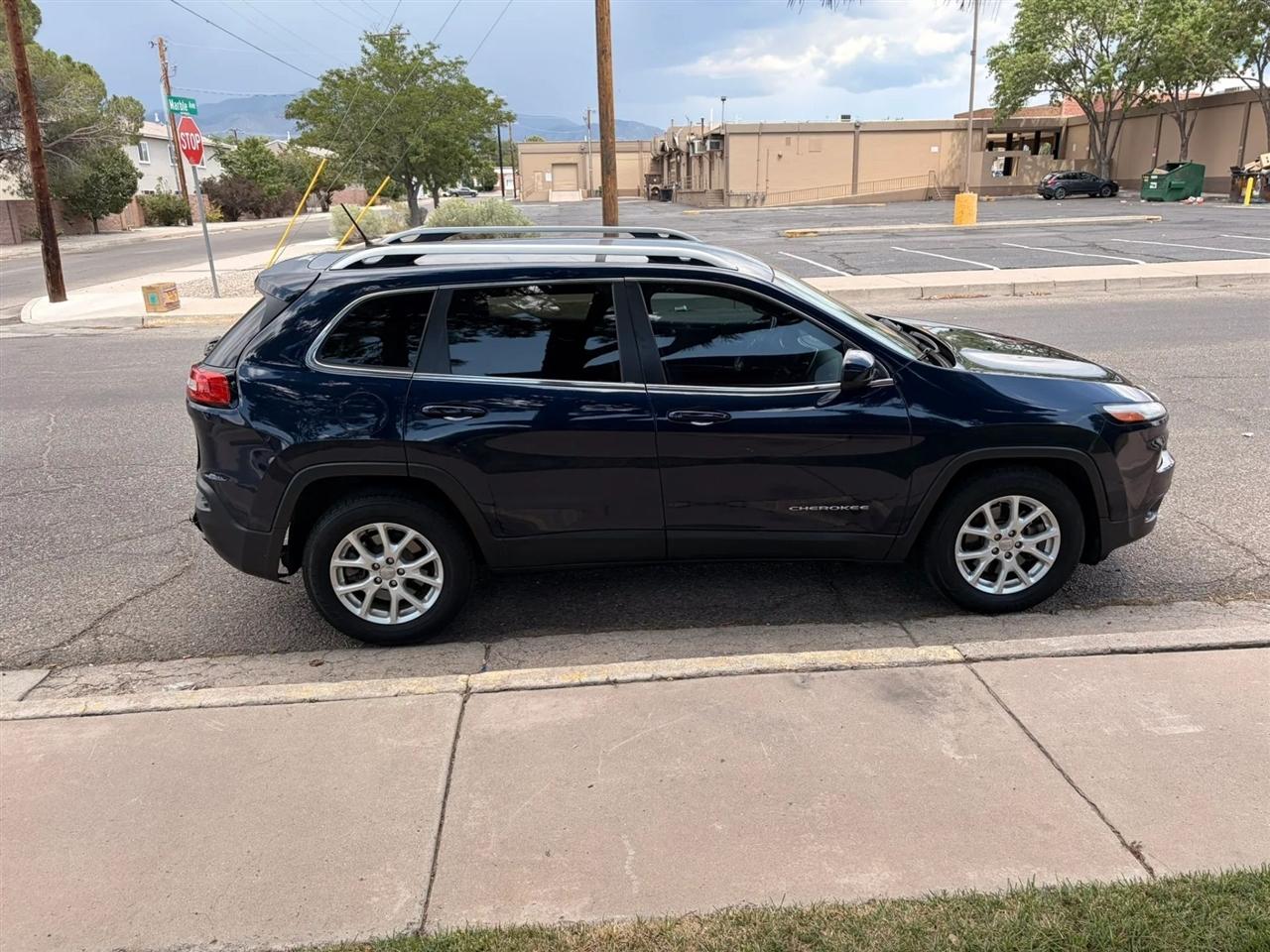 Jeep Cherokee Latitude FWD 2014