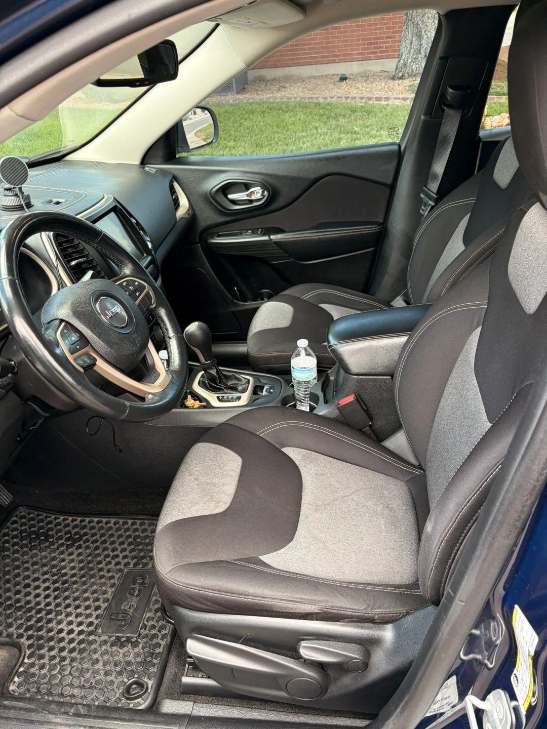 Jeep Cherokee Latitude FWD 2014