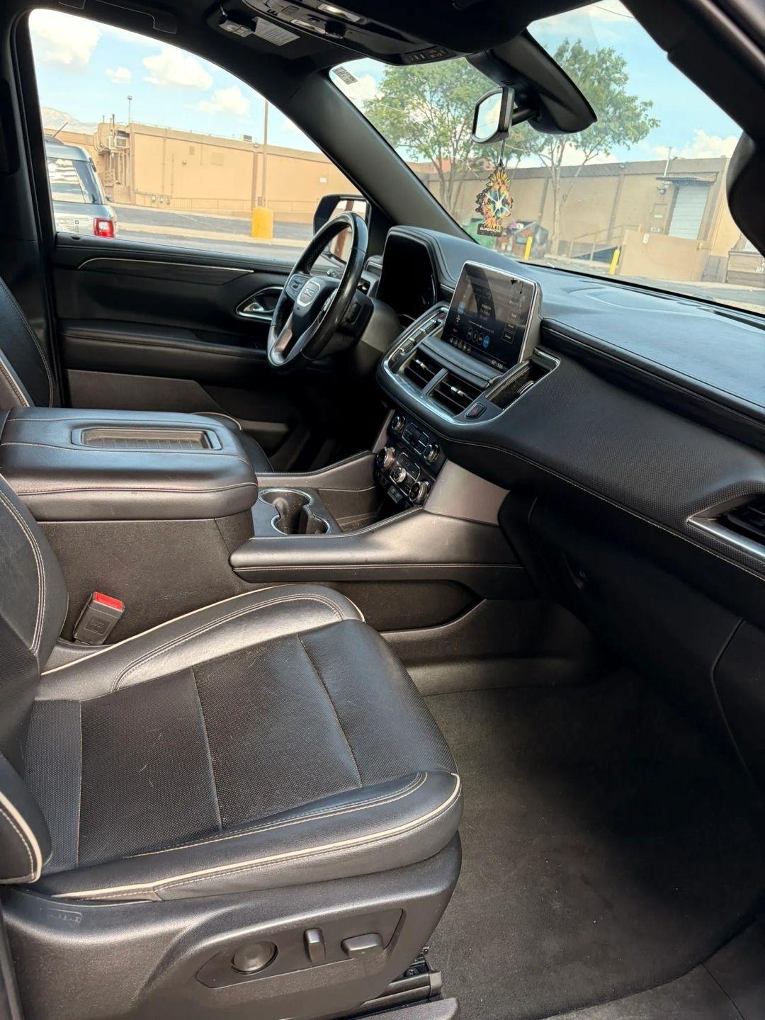 GMC Yukon XL SLT 4WD 2021