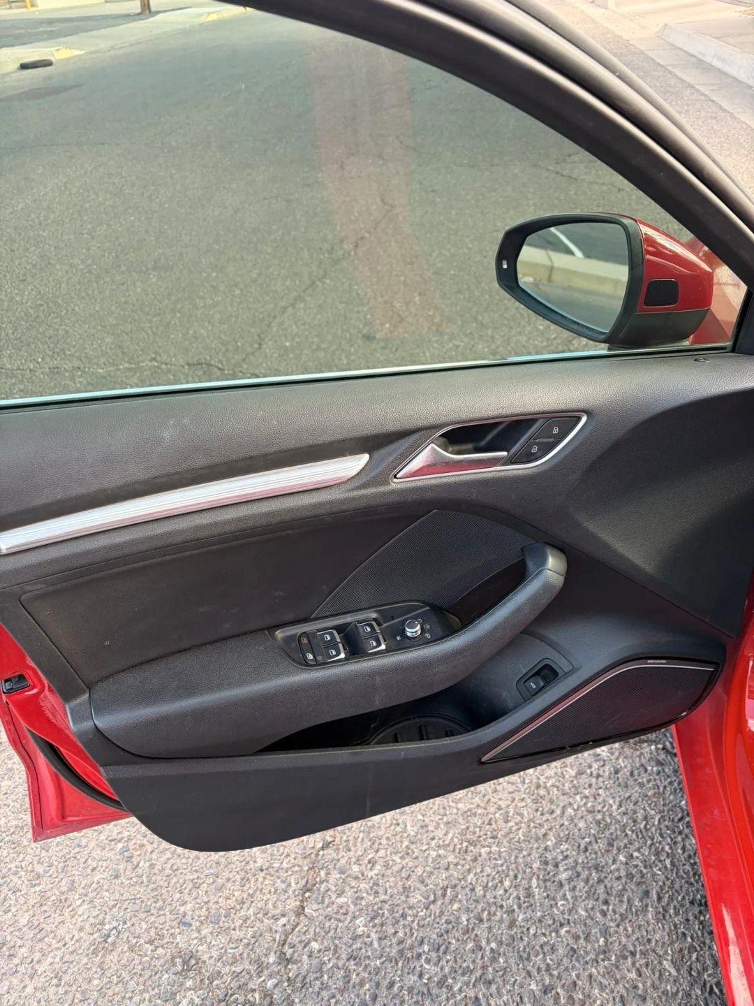 Audi A3 2.0T Premium Sedan quattro S tronic 2015