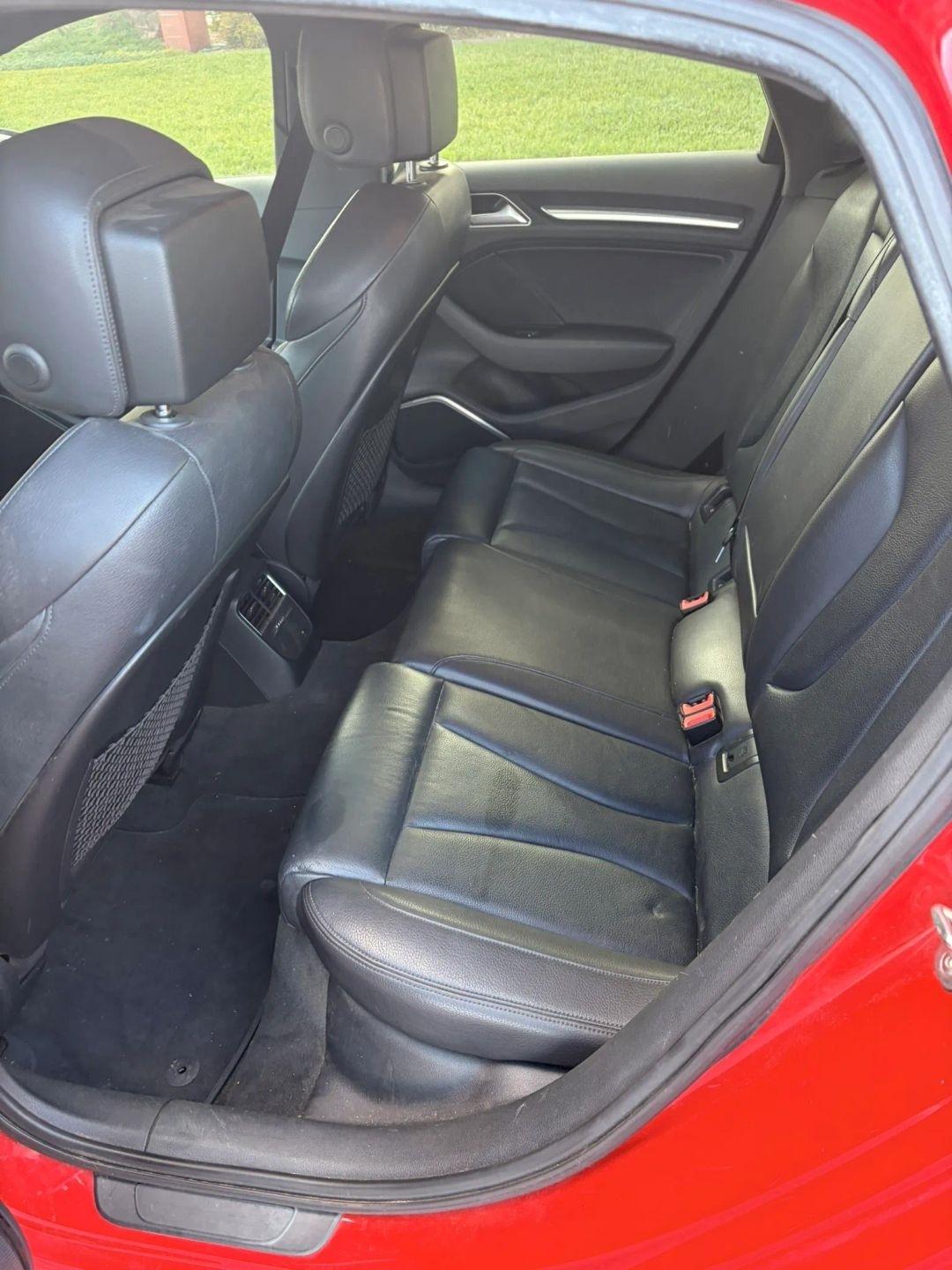 Audi A3 2.0T Premium Sedan quattro S tronic 2015