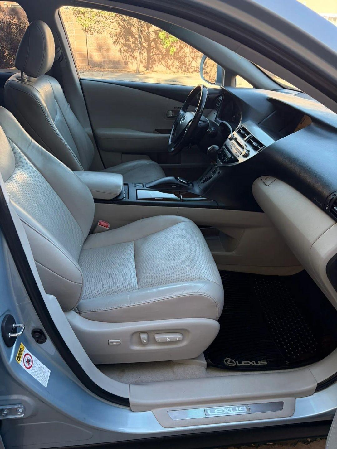 Lexus RX 350 FWD 2010
