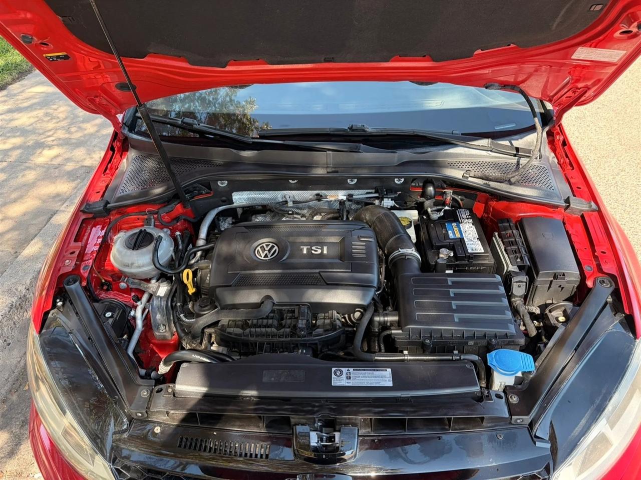 Volkswagen Golf GTI S 6A 4-Door 2017
