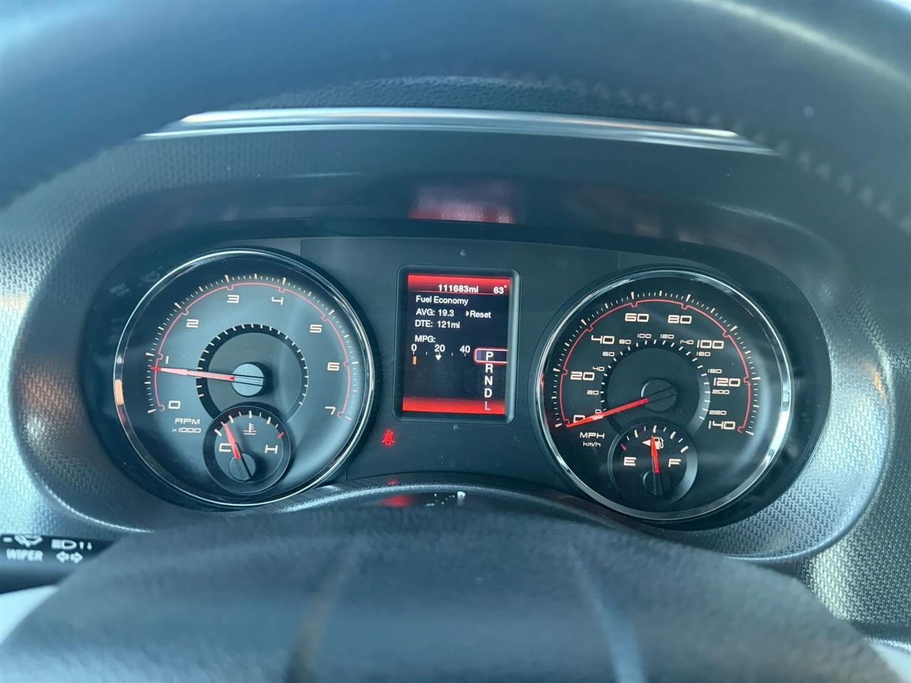 Dodge Charger SE 2012
