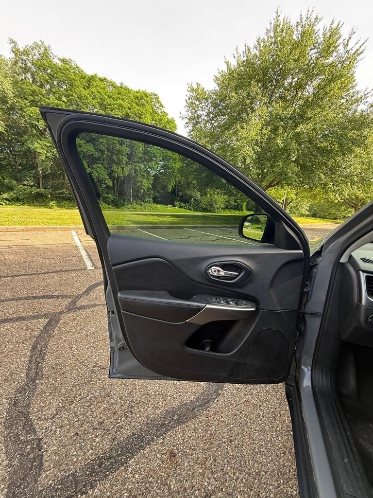 Jeep Cherokee Latitude Plus 4WD 2019