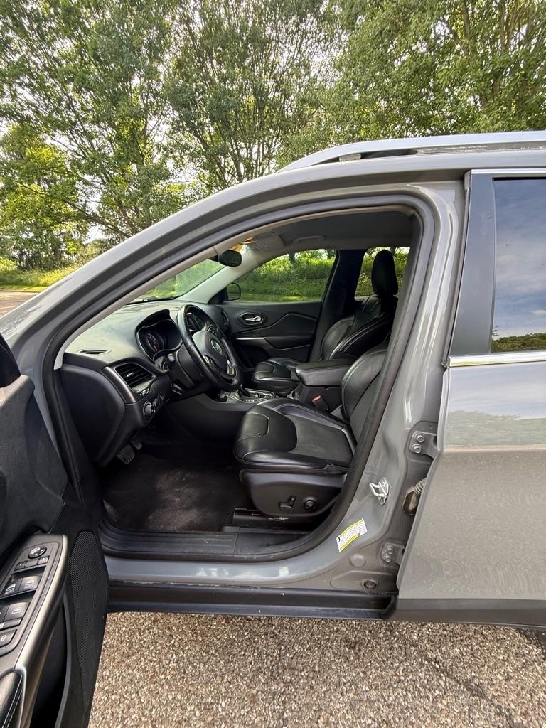Jeep Cherokee Latitude Plus 4WD 2019