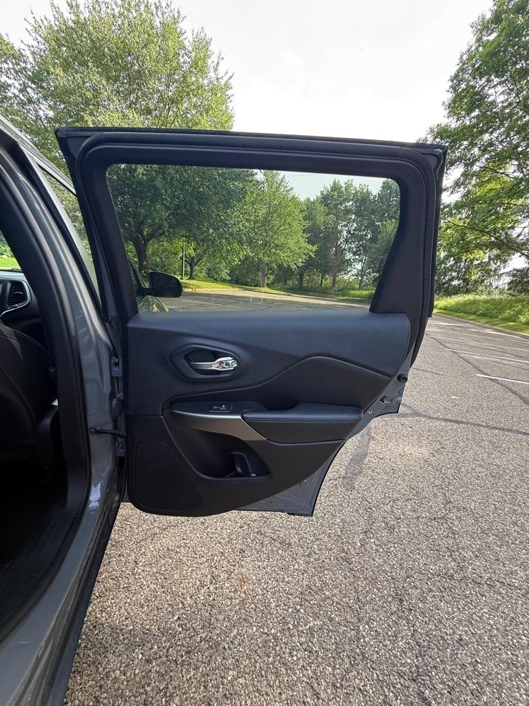 Jeep Cherokee Latitude Plus 4WD 2019