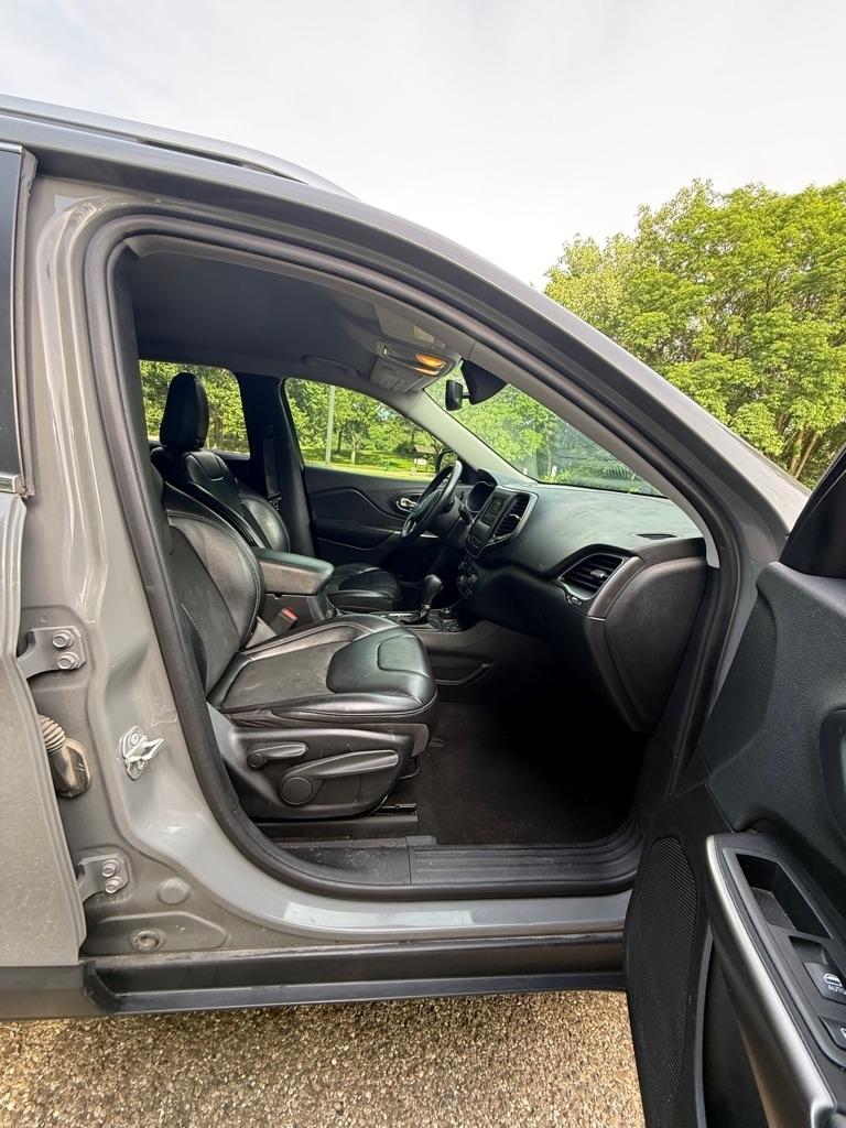 Jeep Cherokee Latitude Plus 4WD 2019