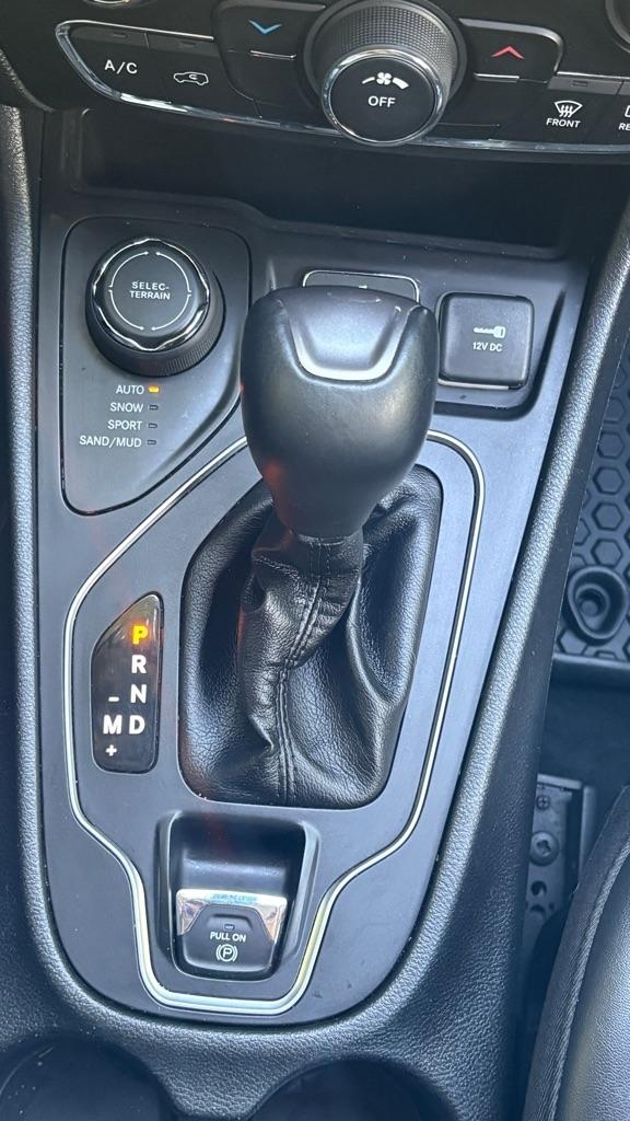 Jeep Cherokee Latitude Plus 4WD 2019