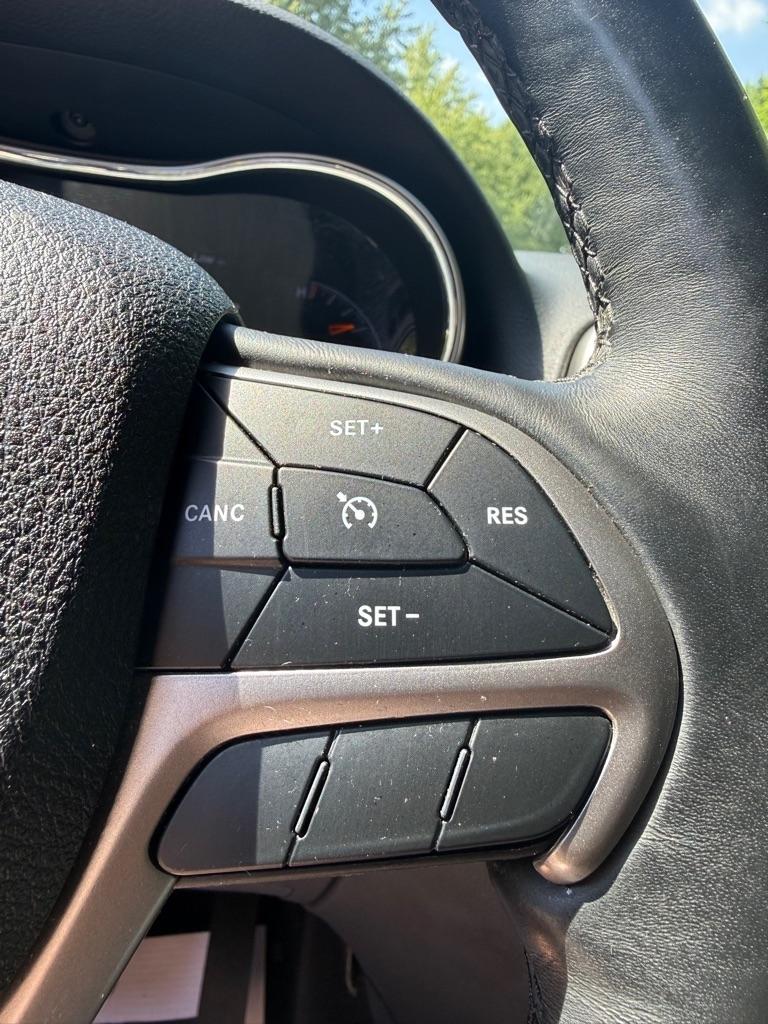 Jeep Grand Cherokee Laredo 4WD 2018