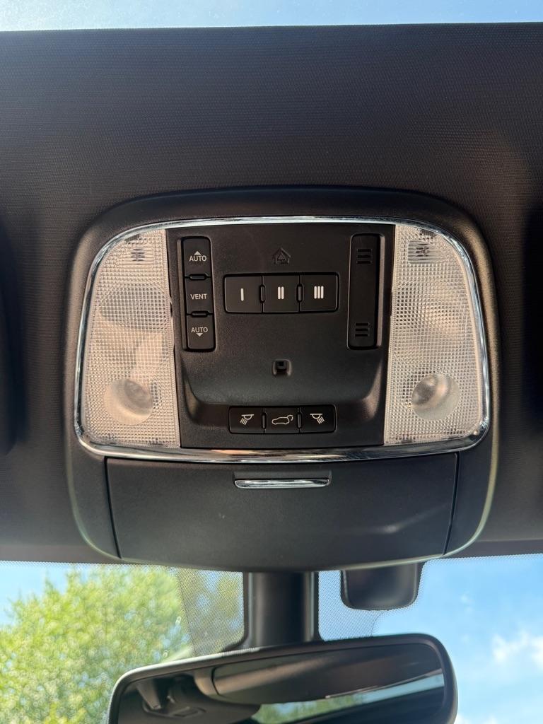 Jeep Grand Cherokee Laredo 4WD 2018