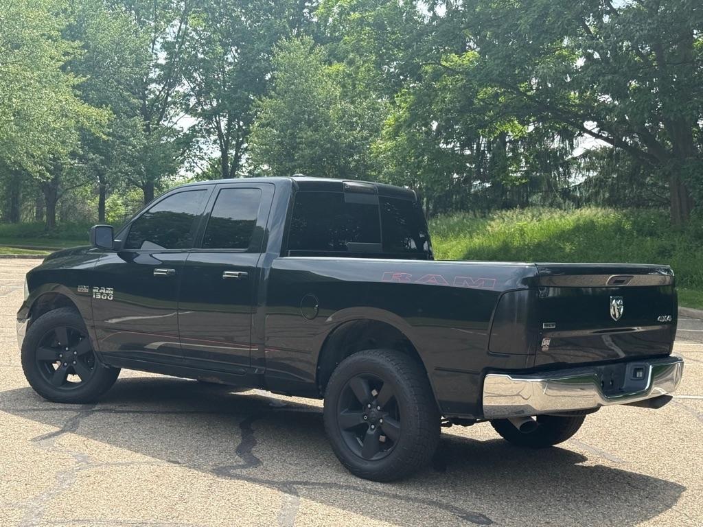 RAM 1500 SLT Quad Cab 4WD 2017