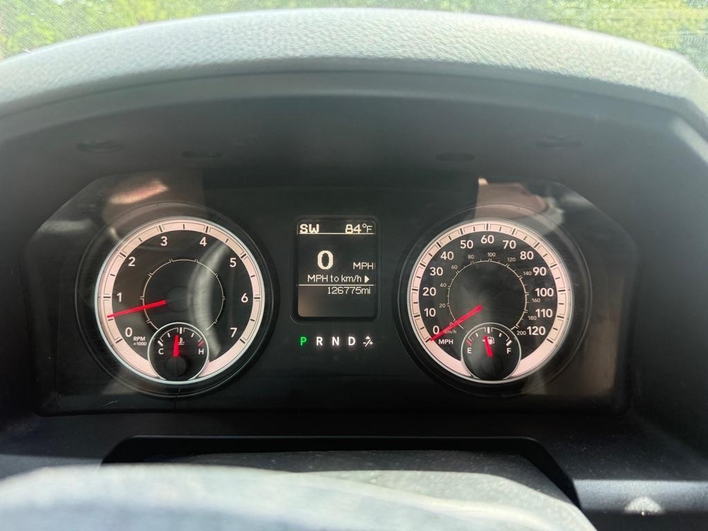 RAM 1500 SLT Quad Cab 4WD 2017