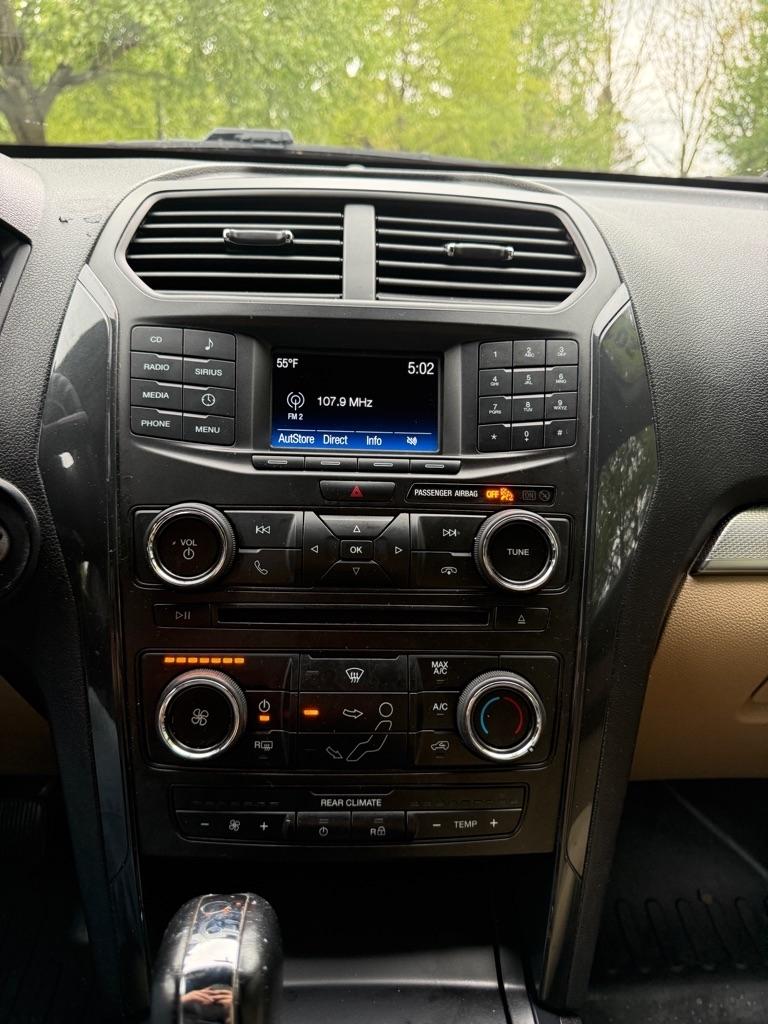 Ford Explorer Base 4WD 2017