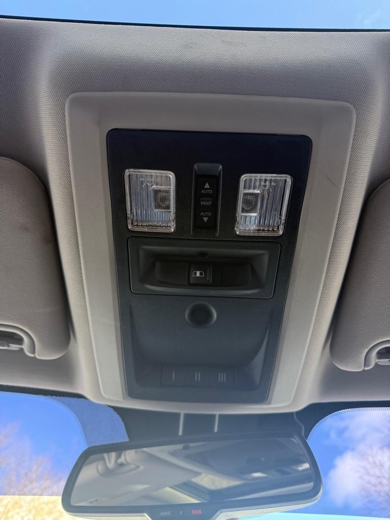 RAM 1500 Laramie Crew Cab SWB 4WD 2018