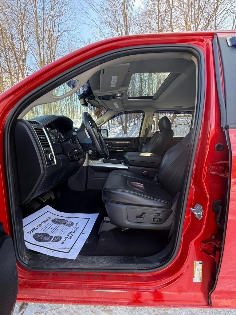 RAM 1500 Laramie Crew Cab SWB 4WD 2018