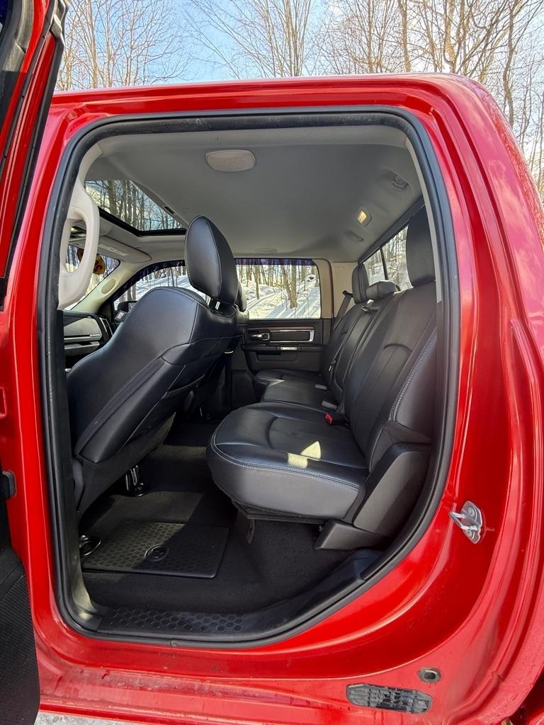 RAM 1500 Laramie Crew Cab SWB 4WD 2018