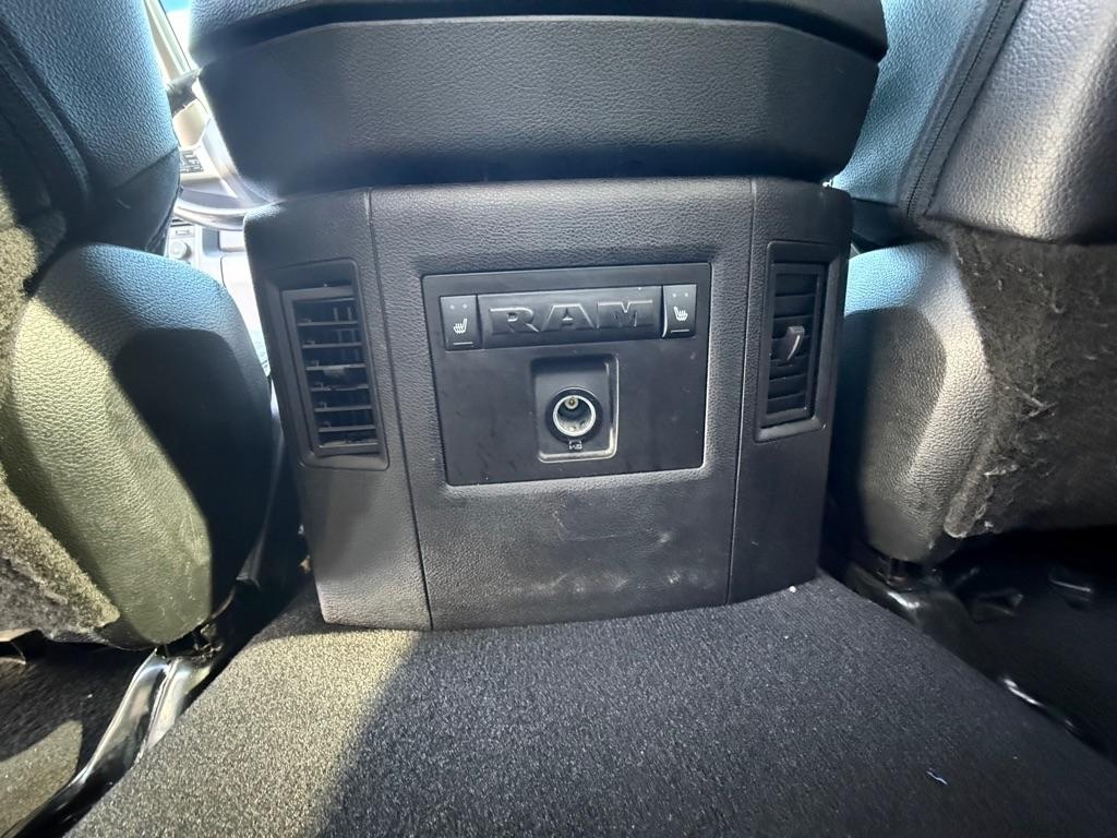 RAM 1500 Laramie Crew Cab SWB 4WD 2018