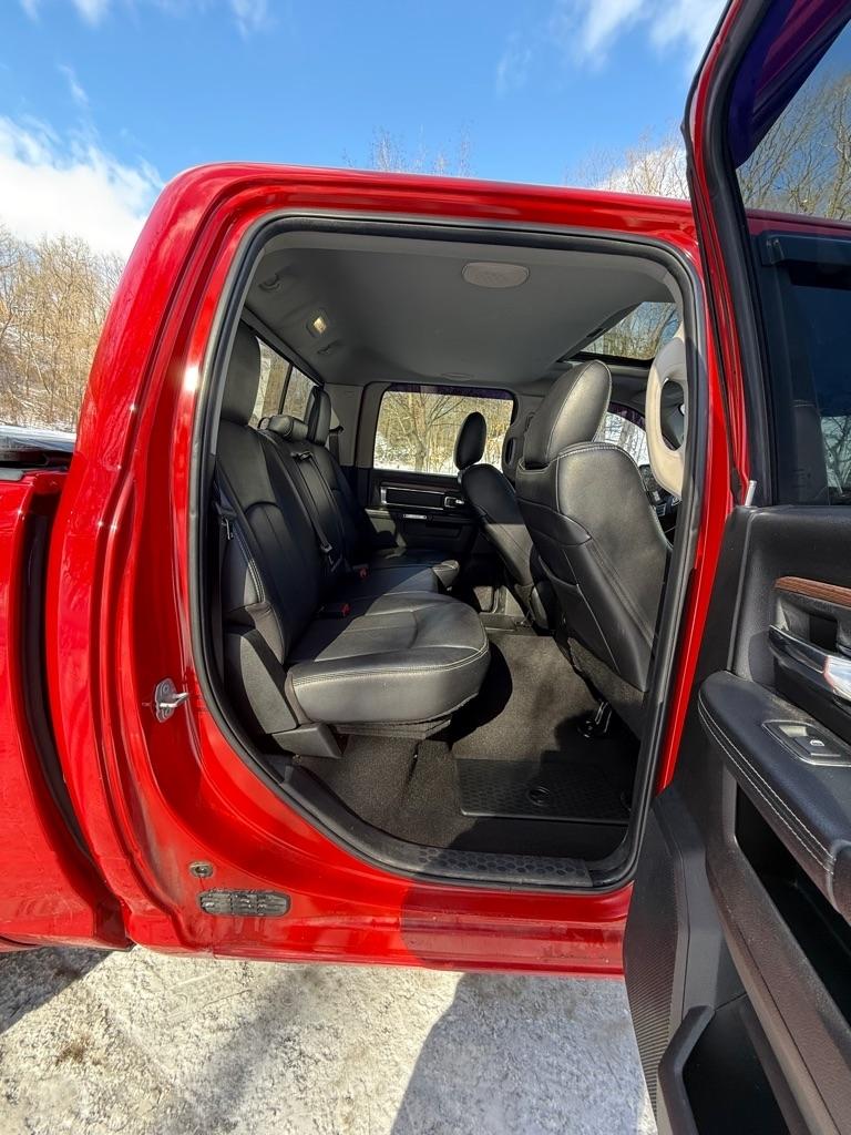 RAM 1500 Laramie Crew Cab SWB 4WD 2018