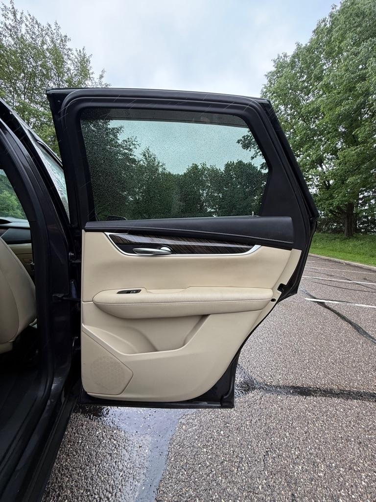 Cadillac XT5 Base 2018