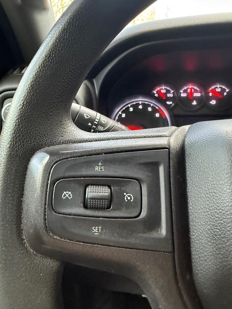 Chevrolet Silverado 1500 Custom Crew Cab Long Box 4WD 2020