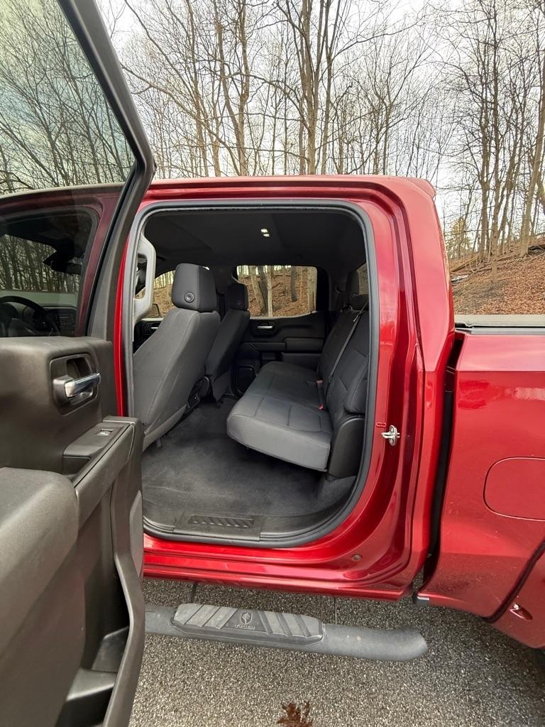 Chevrolet Silverado 1500 Custom Crew Cab Long Box 4WD 2020